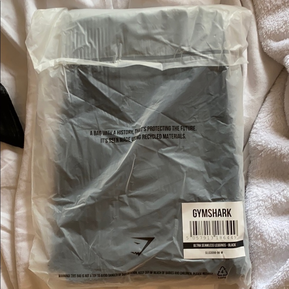 NWT Gymshark Ultraseamless Black leggings